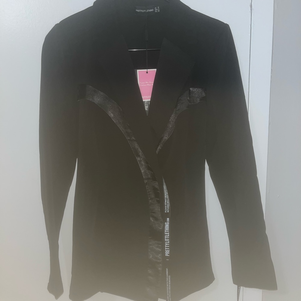 Pretty Little Thing, Size 8, Black